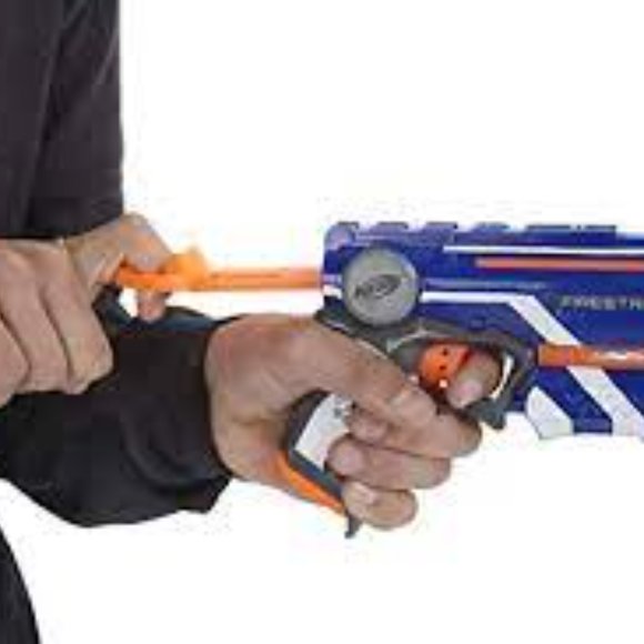 Pair of Nerf N-Strike Elite - Firestrike Blasters - Picture 3 of 12